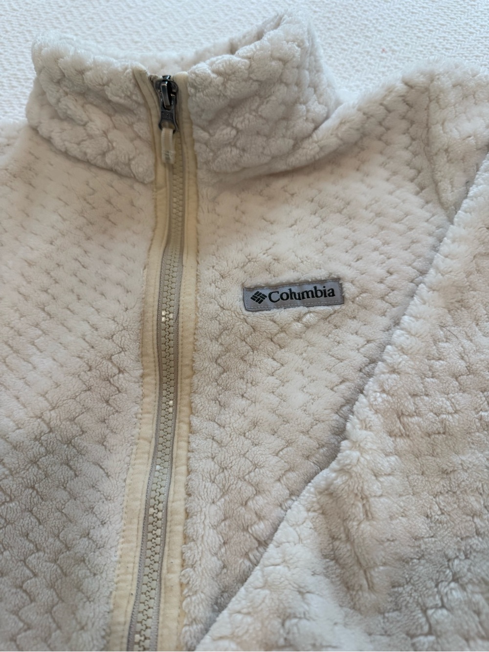 Columbia Girls cream Fleece jacket, zip up with pockets